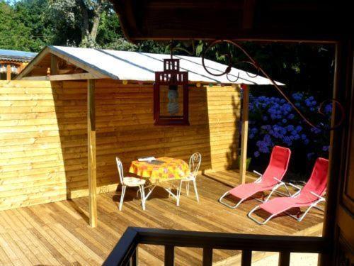 La Cle Des Roulottes Otel Pluvigner Dış mekan fotoğraf