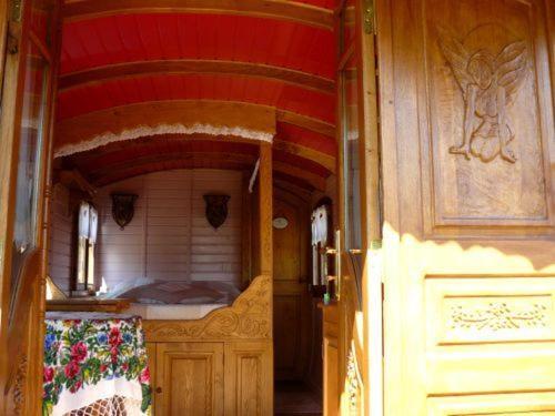 La Cle Des Roulottes Otel Pluvigner Dış mekan fotoğraf